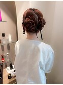 大人可愛いツインお団子 結婚式 お呼ばれヘア 二次会ドレス