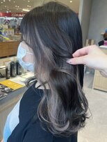 スピンヘア SOCOLA塚口店(Spin hair)&nbsp;イヤリングカラーナチュラルベージュ×エアリーセミディ
