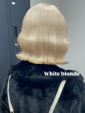 ベレーザ 渋谷(BELEZA) 16940抜きっぱなしブロンドボブレイヤーカット金髪シャギーボブ