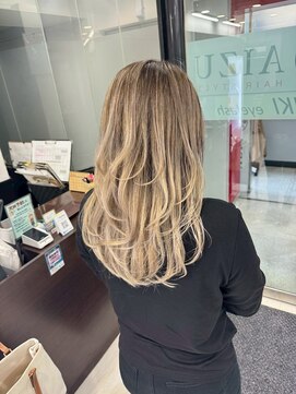 アイズ 本厚木(AIZU) グラデーションカラー