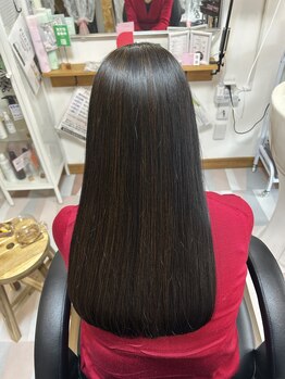 エディー(EDYH)の写真/年齢によるうねり・パサつき・広がりを抑え、極上のサラツヤストレートに◎METEOで叶える大人の髪質改善◎