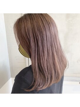 ガリカ(Gallica kinshicho) 大人可愛いミルクティーベージュ ワンカールセミロング