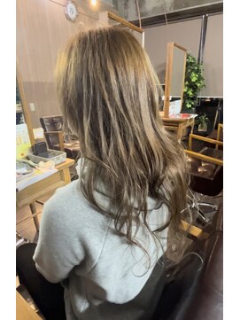 ニカ(NIKA) レディースシルバーカラーロングスタイル