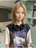 ホワイトベージュウルフ