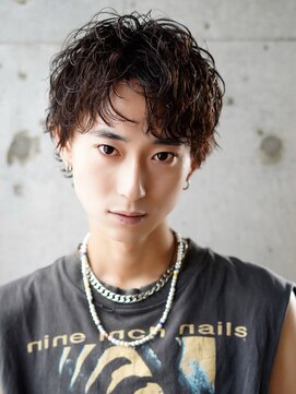 ライラ(Lyla) ツイスパグラスプマッシュウルフ 下北沢 メンズパーマ