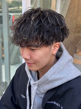 ビンゴ(BINGO) 1389ハイライトカラーツーブロック刈り上げツイストスパイラル