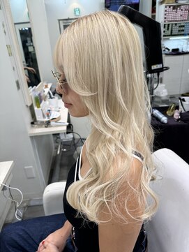 ラピス 池袋(Lapis) ホワイトベージュcolor