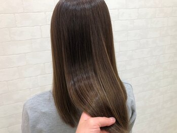 アンクルート(eNcroute)の写真/【フィクサートリートメント】☆枝毛、切れ毛を98%削減