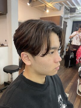 ビーバイエイトジェンツ(Bee by EIGHT GENTS) ブルーブラック/スペインカール/スパイキーショート/心斎橋