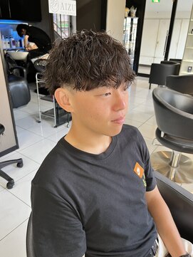 アイズ 海老名(AIZU) ツイストスパイラルパーマ　マッシュパーマ　メンズパーマ　眉毛