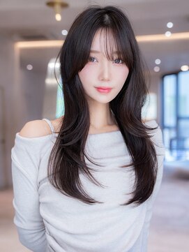 ケアリー プレナ海浜幕張(Carelly) デザインカラー/レイヤーカット/ウェットヘア/オリーブベージュ