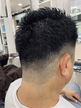 クローバー 本店(CLOVER) ★関野昴★フェードベリーショート