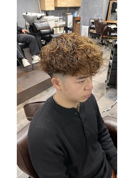 ワールドシップコウベ(WORLD SHIP KOBE) 海外風！茶髪スペインカール