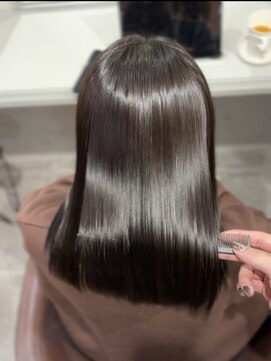 アンダーバーホワイト 広島 本通店(_WHITE) 超高濃度水素×髪質改善ストレート