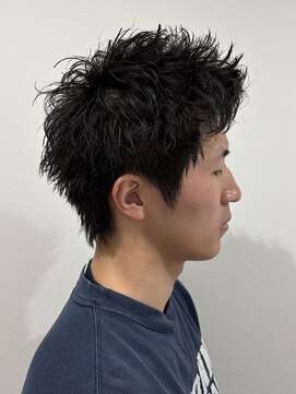 ヒュイル バイ ニアウ(Hwyl by Niau) MEN’S HAIR/波巻ツイストスパイラル/フェザーパーマ/伊勢崎