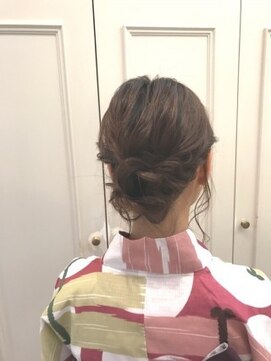 ネオリーブリノア 北千住東口店(Neolive Linoa) 簡単シニヨンアレンジ(7)