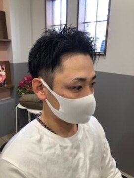 リヴァイヴ(revive) ナチュラル２ブロックカット