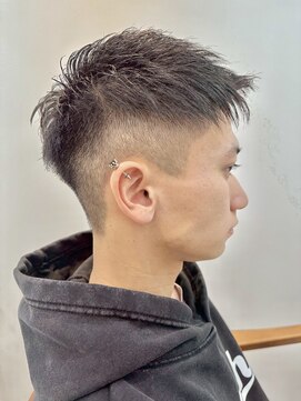 ロミーオム 本厚木(ROMMY. Homme) 刈り上げ短髪アップバングショートビジネスメンズヘア