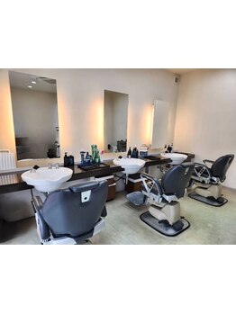 地元で長く愛されている3代続く理容店◇幅広い支持を集める高技術×丁寧な接客が人気の秘密。