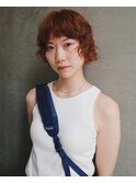 外国人の癖っ毛のようなbob perm
