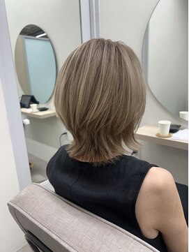 ユニ 江坂(Uni.) ウルフボブ　レイヤーボブ