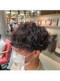 波巻きパーマ濡れ髪オシャレメンズ大人ヘア重めマッシュ