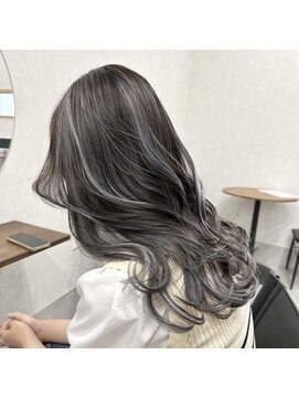 スターク(stark) レイヤー/レイヤーロング/ハイライト/バレイヤージュ/姫路カラー