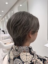 ウル(uru)&nbsp;モノトーンハンサムショート