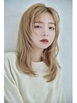 シープ(Seep) レイヤー×ベージュカラー