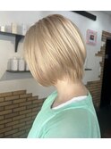 ブランドベージュ