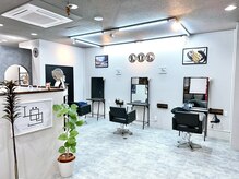 ログ(L.O.G)の雰囲気（シンプルなデザインの空間【那覇】）