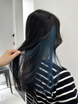 アライブ キチジョウジ(ALIVE Kichijoji) 地毛を活かしたインナーカラー!