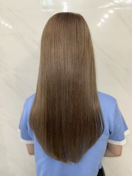 エミン(emyn) ミルクティーカラー【美髪革命】艶髪/髪質改善/縮毛矯正/代々木