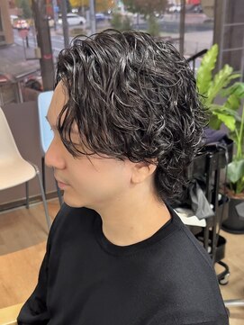 ヨリ サッポロ 札幌大通(yori SAPPORO) ニュアンスパーマ/センターパート/韓国マッシュ/ダークアッシュ