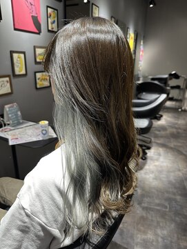 ビルダ バイ ブランカ(BILDA by BLANCA) オリーブグレージュ×イヤリングカラー