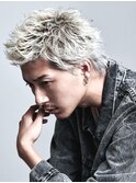 金髪ショートハイトーン