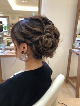 ヘアメイク アージュ 天神西通り店(HAIR MAKE age) アップスタイル