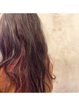 ウィンビ サウーティ(Wimbi Sauti) 秋のインナーカラー