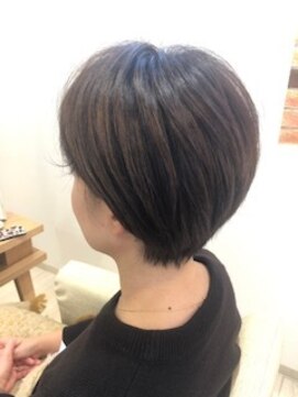 アドラーブル 女池店(adorable) 【adorable】30代40代50代☆トップボリューム感大人つやショート