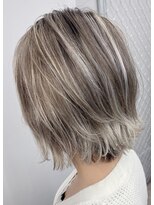 クロムス(clomus)&nbsp;【clomus】バレイヤージュでホワイトアッシュ　/難波/堀江