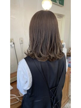 スロウ(sloe) ミディアムボブ