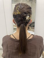 リル(re'll) 《花屋併設》タイトヘアアシンメトリーミルクチョコレート◎30代
