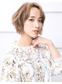 大人可愛い小顔ペールベージュ丸みショートボブA２