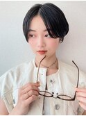 前下がりショートボブ大人可愛い