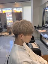 アイズ 海老名(AIZU)&nbsp;メンズカラー　ミルクティーベージュ　マッシュ　ブロンドカラー