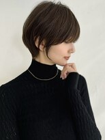 アンド ストーリーズ(&STORIES) 前髪あり耳掛け丸みくびれ大人ショートボブ20代30代40代50代*