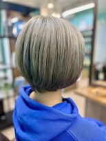 ヘアジーナ(Hair Jina)&nbsp;前下がりショートボブ☆カーキベージュ