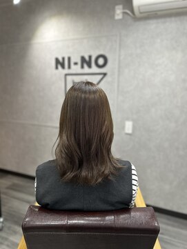 ニーノ(NI-NO) オリーブアッシュ
