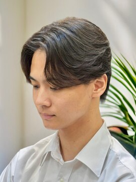 ビッケメンズヘア(Vicke Men's hair) フェザーパーマセンターパートダウンパーマニュアンスパーマ韓国