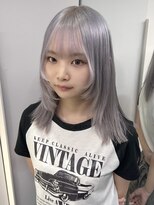 ソル バロール 表参道(SOL .valor)&nbsp;ホワイトシルバー×ボブ×レイヤーカット